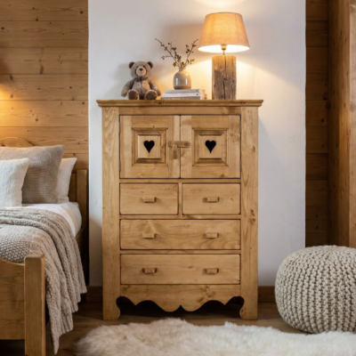 Commode 2 Portes 4 Tiroirs Chamonix en Pin Massif Chamonix meublespin.fr - mobilier et de décoration de style montagne ou chalet- meubles en pin, mobilier en bois massif de qualité, canapés convertibles - https://meublespin.fr