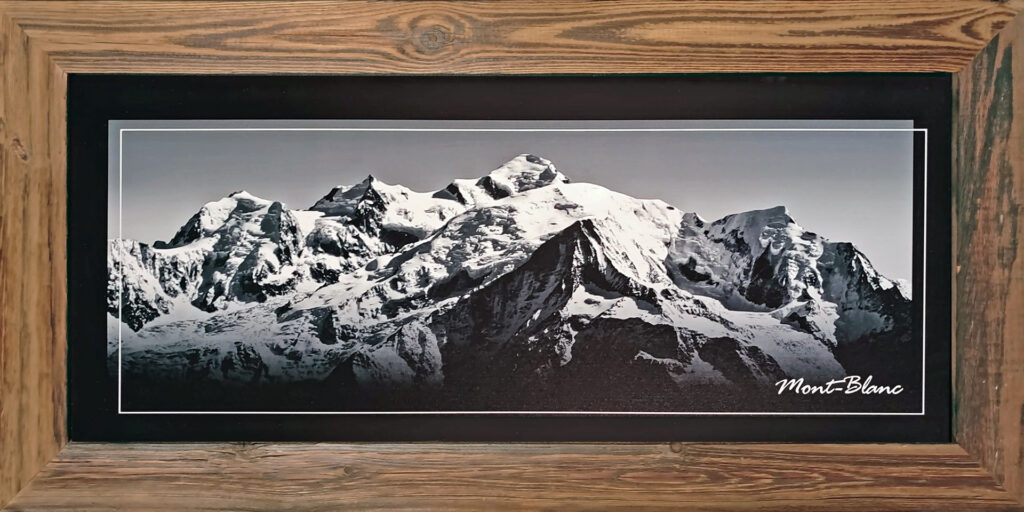 Tableau en Vieux Bois – Mont Blanc 100 x 50 cm Tableaux vieux bois meublespin.fr - vente de mobilier et de décoration de style montagne ou chalet- vente de meubles en pin et canapés convertibles - https://meublespin.fr