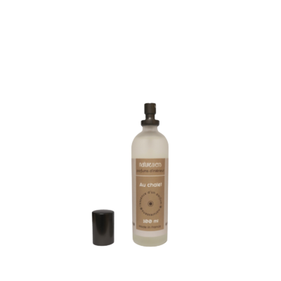 Parfum d’intérieur en spray de 100 ml – Au Chalet Parfums d'intérieur meublespin.fr - mobilier et de décoration de style montagne ou chalet- meubles en pin, mobilier en bois massif de qualité, canapés convertibles - https://meublespin.fr