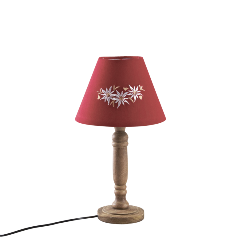Lampe en bois. Motif Edelweiss Brodés – h40 – Ø 22.5 cm Lampes à poser meublespin.fr - mobilier et de décoration de style montagne ou chalet- meubles en pin, mobilier en bois massif de qualité, canapés convertibles - https://meublespin.fr