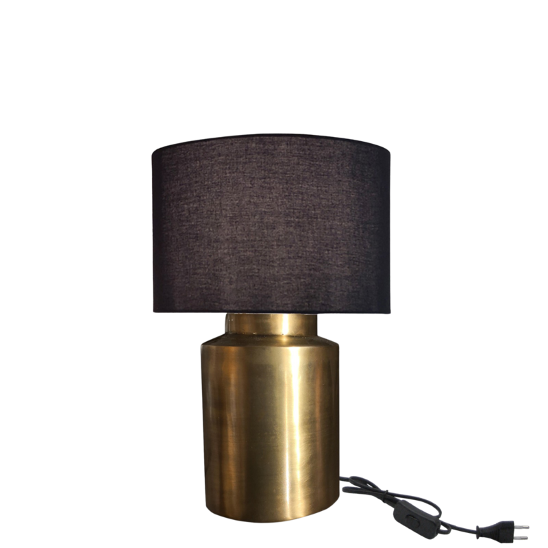Lampe en métal finition laiton vieilli et abat-jour en coton noir Lampes à poser meublespin.fr - mobilier et de décoration de style montagne ou chalet- meubles en pin, mobilier en bois massif de qualité, canapés convertibles - https://meublespin.fr