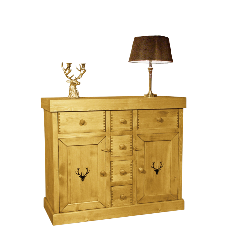Buffet Bas Cerf 2 Portes et 6 Tiroirs en Pin Massif 120cm Buffets & bahuts en bois massif meublespin.fr - mobilier et de décoration de style montagne ou chalet- meubles en pin, mobilier en bois massif de qualité, canapés convertibles - https://meublespin.fr