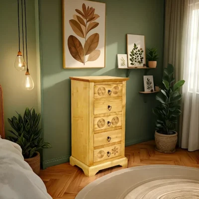 Chiffonnier 5 Tiroirs Sculpté en Pin Massif Chalet « Exclusivité WEB » Chiffonniers meublespin.fr - mobilier et de décoration de style montagne ou chalet- meubles en pin, mobilier en bois massif de qualité, canapés convertibles - https://meublespin.fr