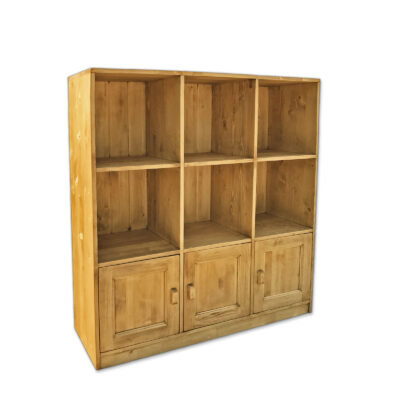 Etagère Chamonix 3 Portes 6 Niches en Pin Massif Chamonix meublespin.fr - mobilier et de décoration de style montagne ou chalet- meubles en pin, mobilier en bois massif de qualité, canapés convertibles - https://meublespin.fr