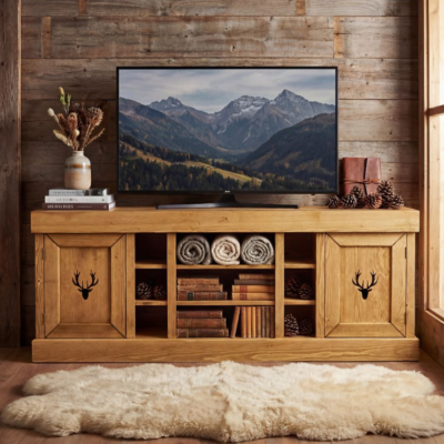 Meuble TV Cerf 2 Portes en Bois Pin Massif 180cm - meublespin.fr - Meubles TV en Bois Massif Meuble TV Cerf 2 Portes en Bois Pin Massif 180cm Meubles TV en Bois Massif meublespin.fr - mobilier et de décoration de style montagne ou chalet- meubles en pin, mobilier en bois massif de qualité, canapés convertibles - https://meublespin.fr