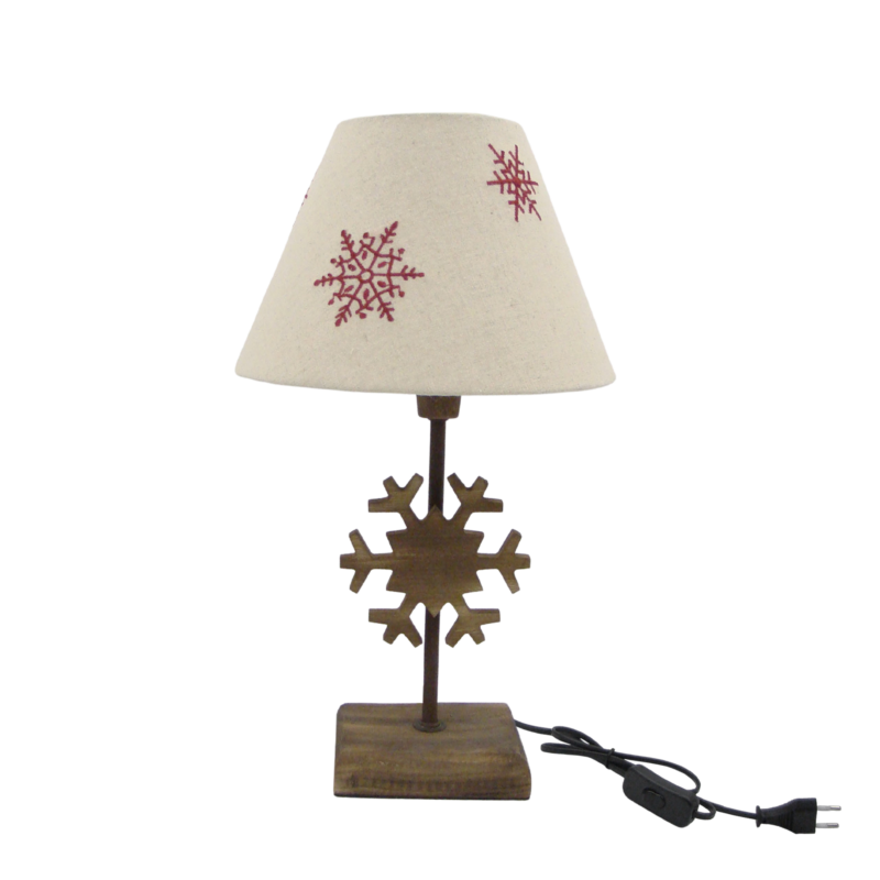Lampe sculptée en bois ciré. Motif Flocon brodé – h40 – Ø 22.5 cm Lampes à poser meublespin.fr - mobilier et de décoration de style montagne ou chalet- meubles en pin, mobilier en bois massif de qualité, canapés convertibles - https://meublespin.fr
