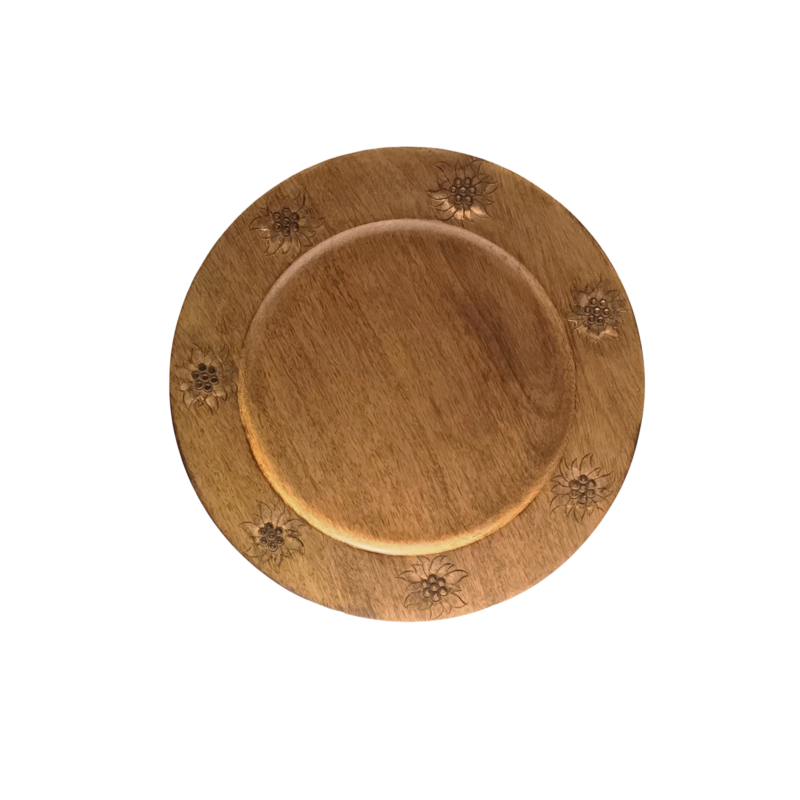Sous assiette Sculptée 34 cm – Edelweiss Objets à poser meublespin.fr - mobilier et de décoration de style montagne ou chalet- meubles en pin, mobilier en bois massif de qualité, canapés convertibles - https://meublespin.fr