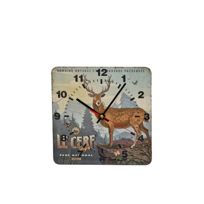 HORLOGE – Le Cerf Royal – Parc National – 29 x 29 cm Horloges meublespin.fr - mobilier et de décoration de style montagne ou chalet- meubles en pin, mobilier en bois massif de qualité, canapés convertibles - https://meublespin.fr