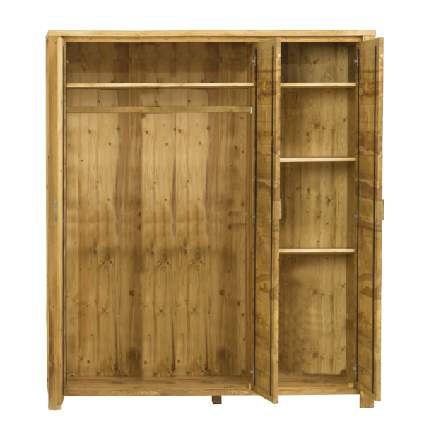 Armoire 3 Portes en Pin Brossé Montana Armoires en bois massif meublespin.fr - vente de mobilier et de décoration de style montagne ou chalet- vente de meubles en pin et canapés convertibles - https://meublespin.fr