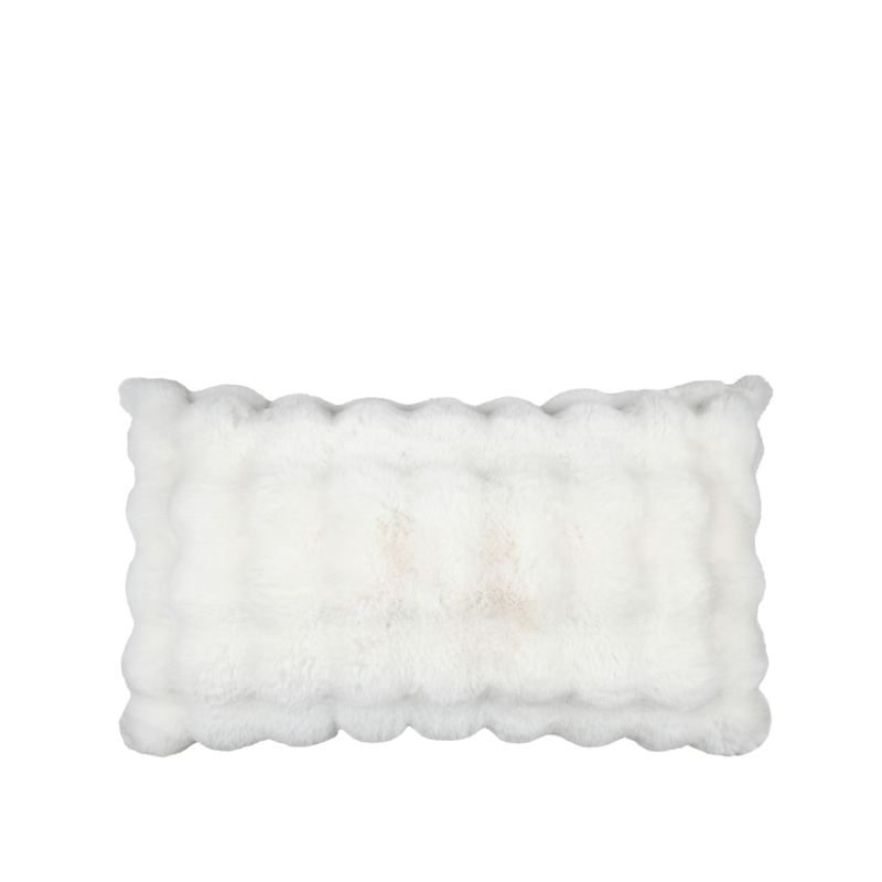 Coussin Nebraska écru 80 x 50 cm en fourrure synthétique Plaids et coussins meublespin.fr - mobilier et de décoration de style montagne ou chalet- meubles en pin, mobilier en bois massif de qualité, canapés convertibles - https://meublespin.fr