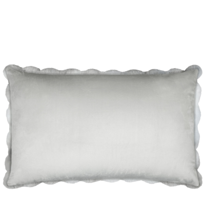Coussin Nebraska perle 80 x 50 cm en fourrure synthétique Plaids et coussins meublespin.fr - mobilier et de décoration de style montagne ou chalet- meubles en pin, mobilier en bois massif de qualité, canapés convertibles - https://meublespin.fr