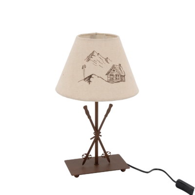 Lampe Batons de Skis en métal. Motif Chalet – h39 – Ø 22 cm Lampes à poser meublespin.fr - mobilier et de décoration de style montagne ou chalet- meubles en pin, mobilier en bois massif de qualité, canapés convertibles - https://meublespin.fr