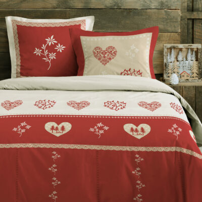 Housse de Couette et deux taies 100% Coton – Modane rouge Les Housses de Couettes meublespin.fr - mobilier et de décoration de style montagne ou chalet- meubles en pin, mobilier en bois massif de qualité, canapés convertibles - https://meublespin.fr