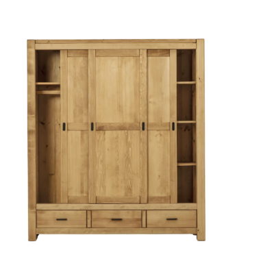 Armoire 3 Portes Coulissantes Morzine en Pin Massif Armoires en bois massif meublespin.fr - mobilier et de décoration de style montagne ou chalet- meubles en pin, mobilier en bois massif de qualité, canapés convertibles - https://meublespin.fr