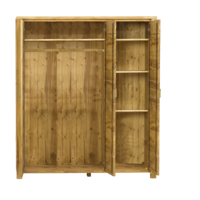 Armoire 3 Portes en Pin Brossé Montana Armoires en bois massif meublespin.fr - mobilier et de décoration de style montagne ou chalet- meubles en pin, mobilier en bois massif de qualité, canapés convertibles - https://meublespin.fr