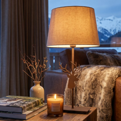 Lampe tête de cerf métal – h47 – Ø 25 cm Lampes à poser meublespin.fr - mobilier et de décoration de style montagne ou chalet- meubles en pin, mobilier en bois massif de qualité, canapés convertibles - https://meublespin.fr