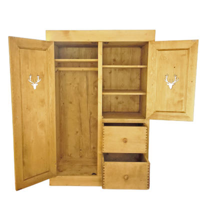 Armoire Sous Pente Cerf 2 Portes + 2 Tiroirs en Pin Massif Armoires en bois massif meublespin.fr - mobilier et de décoration de style montagne ou chalet- meubles en pin, mobilier en bois massif de qualité, canapés convertibles - https://meublespin.fr